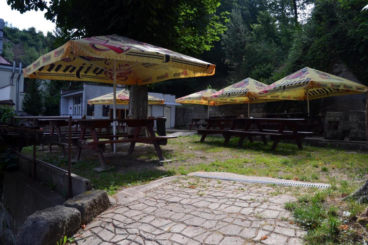 Hotel Podkost Libošovice Buitenkant foto