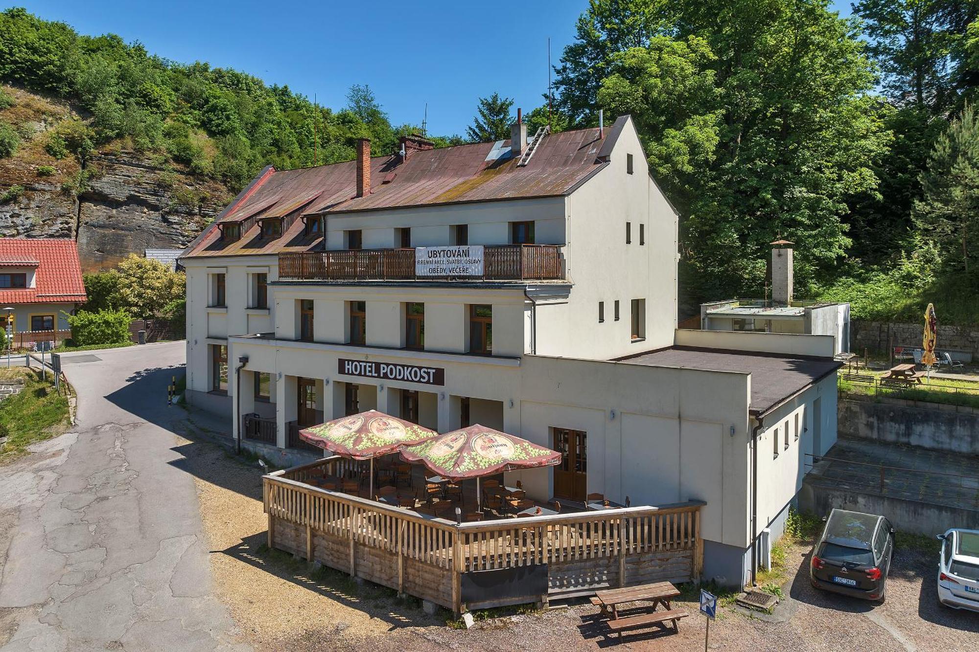 Hotel Podkost Libošovice Buitenkant foto